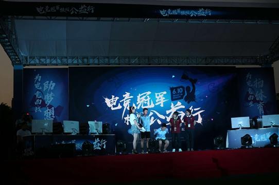 李佳,公司经营范围包括:承办经批准的文化艺术交流活动